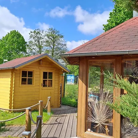 Ferienwohnung Ostseestern - Mit Grossem Garten Lejlighed